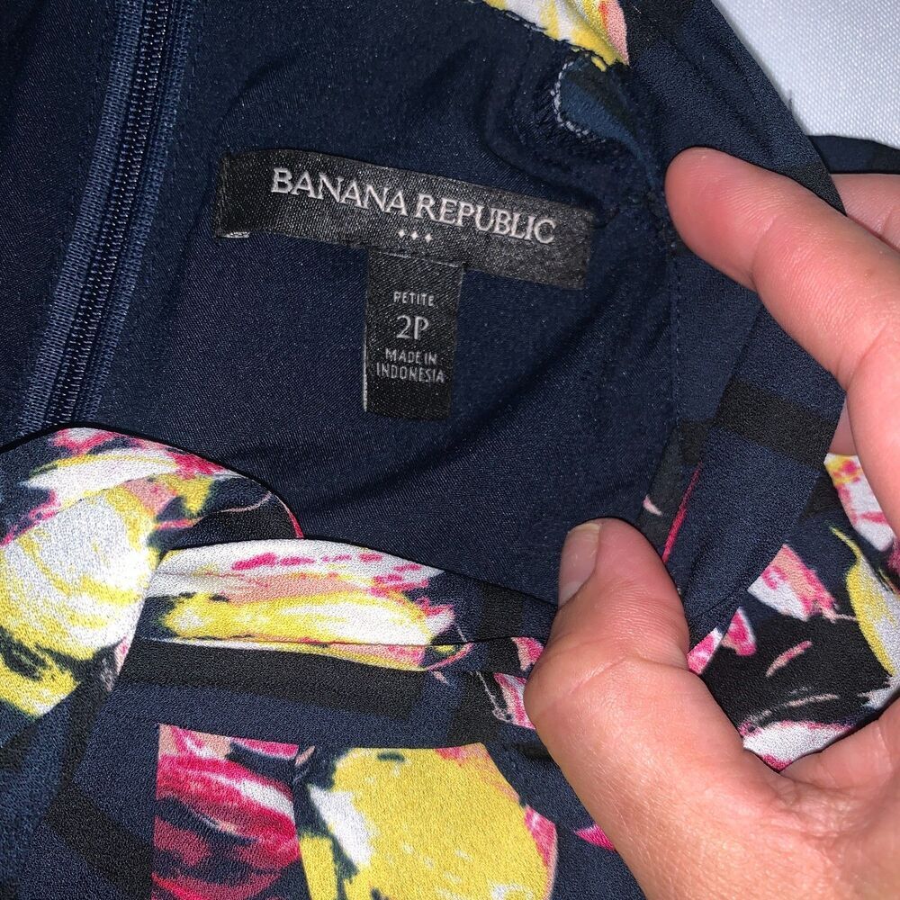 Banana Republic Navy Blue Floral Cutout Twist Neck Fit Flare Dress Size 2Petite - Picture 7 of 7